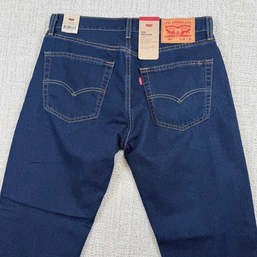 NEW Levi's 505 Mens 34x30 (Actual 32x29) Regular Fit Straight Leg Jeans *Read